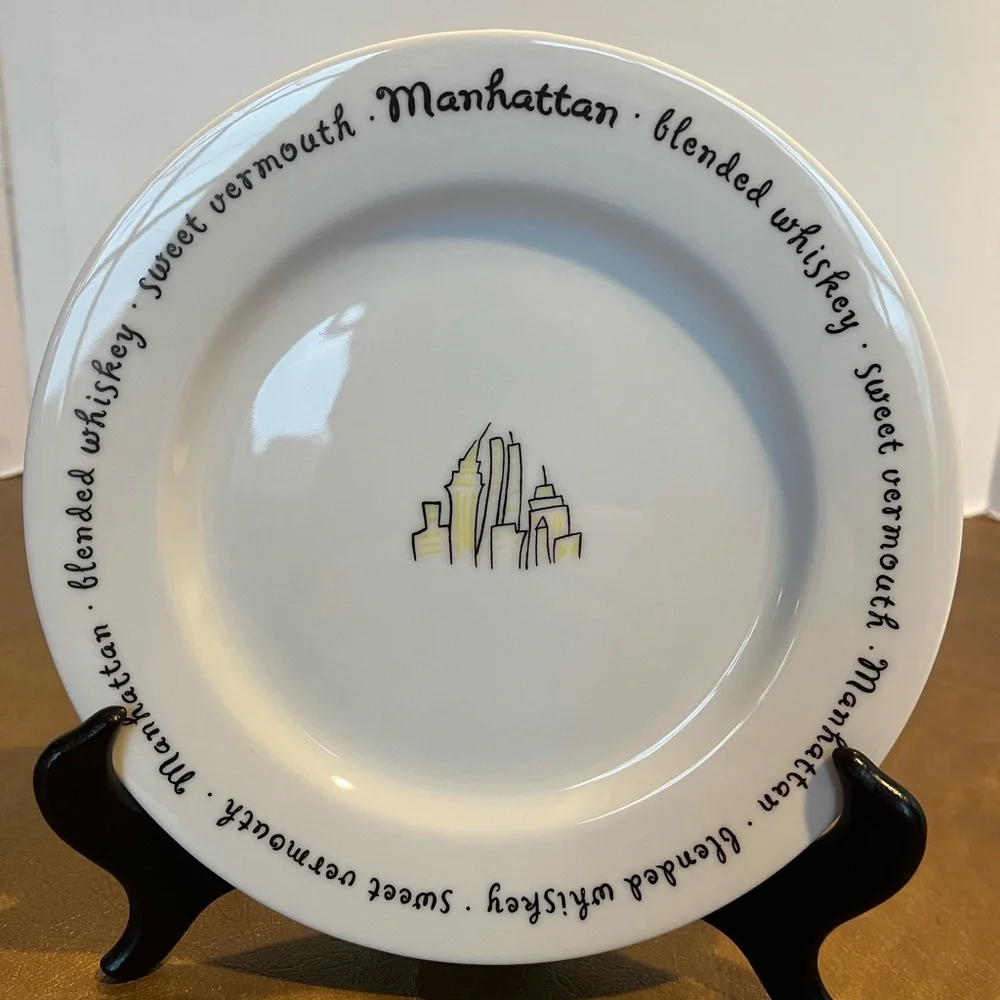 Set of 4 Pottery Barn Appetizer Plates Featuring 